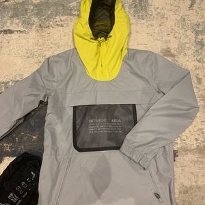 DC Ski Snowboard Jacket/Shell